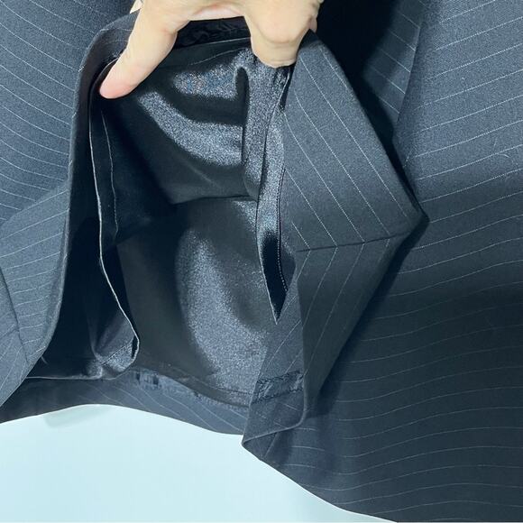 Elie Tahari Pinstripe Retro Fit and Flare Wool Dress Size 8 EUC - Picture 8 of 9